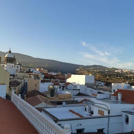 La Cruz 3*