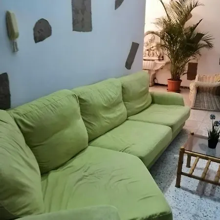 La Cruz בית הארחה Agüimes