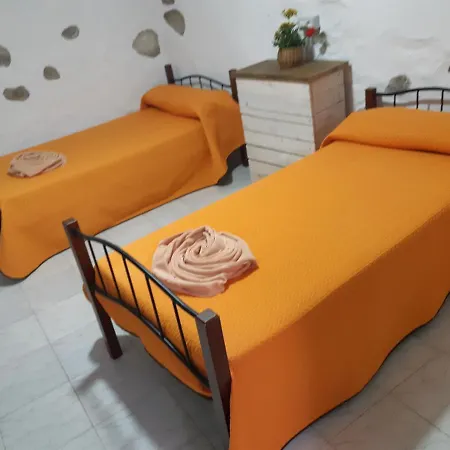 La Cruz בית הארחה 3*
